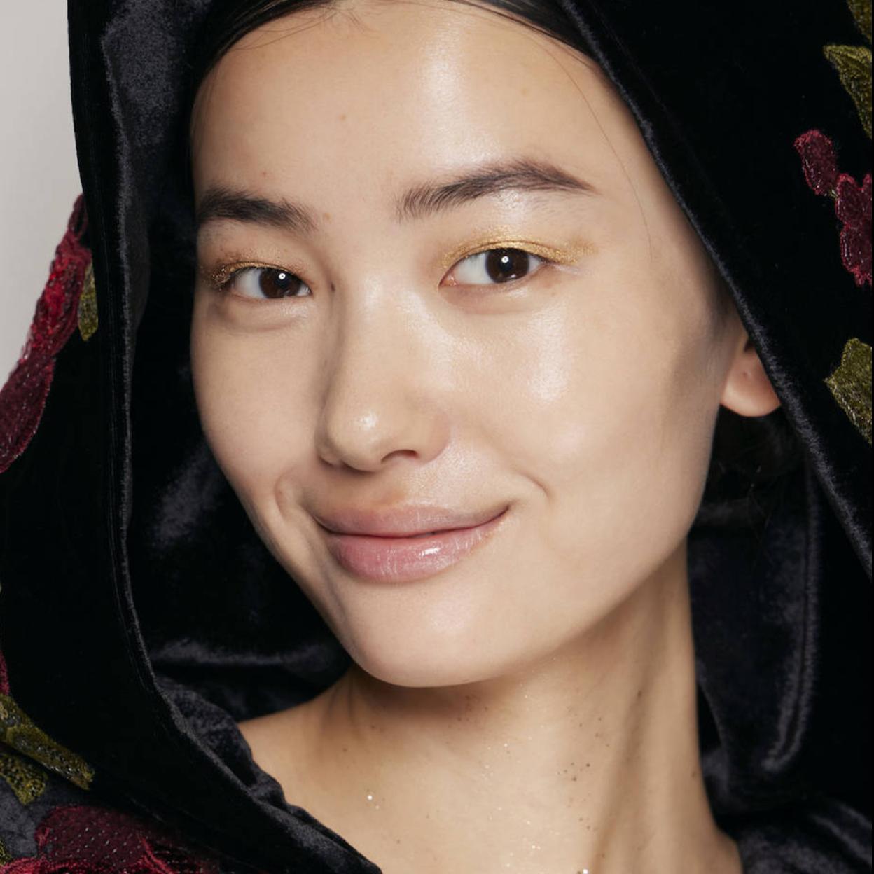 Modelo con piel radiante