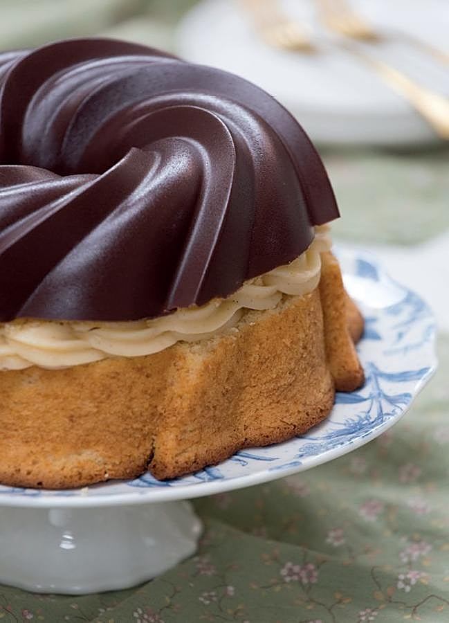 Imagen - El precioso Boston Cream Bundt que dio tantos quebraderos de cabeza a Bea Roque. /Libros Cúpula