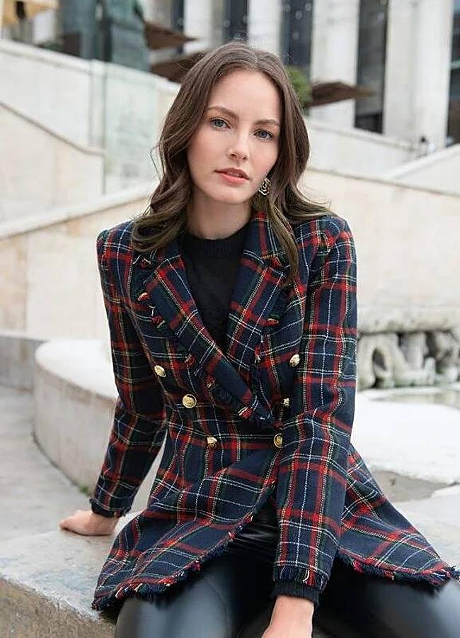 Imagen - Abrigo de cuadros cruzado