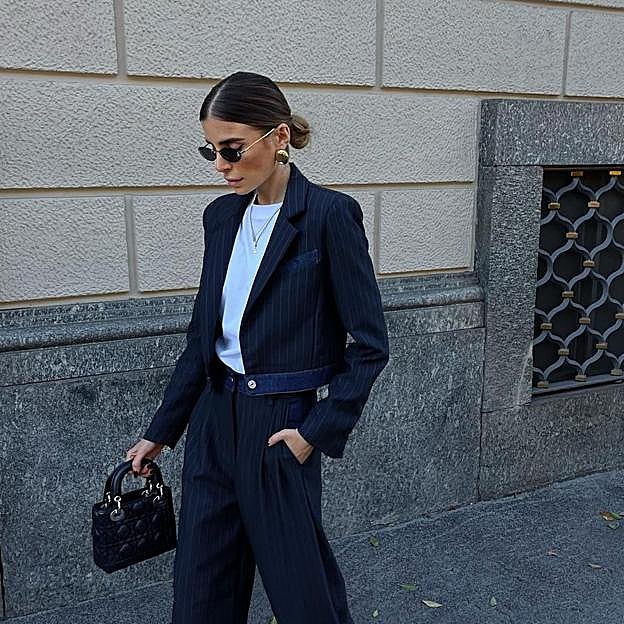 Los favoritos del otoño: jerséis de ochos, pantalones de traje de talle alto y mocasines con suela track