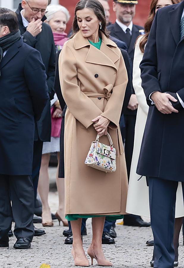 Imagen - La reina Letizia durante el homenaje a los soldados caídos en la Ciudadela. / GTRES