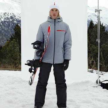 Imagen secundaria 1 - Los mejores looks apres-ski de las colecciones invierno 2023/24 de las firmas de lujo