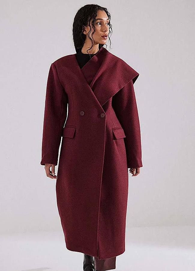 Imagen - Abrigo con bufanda silueta reloj de arena