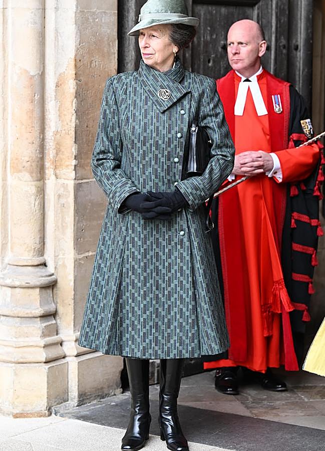 Imagen - Ana de Inglaterra, con botas negras cómodas. Foto: Gtres.