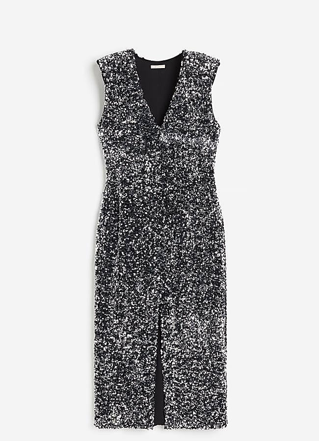 Imagen - Vestido de lentejuelas con escote de pico, 59,99 euros.