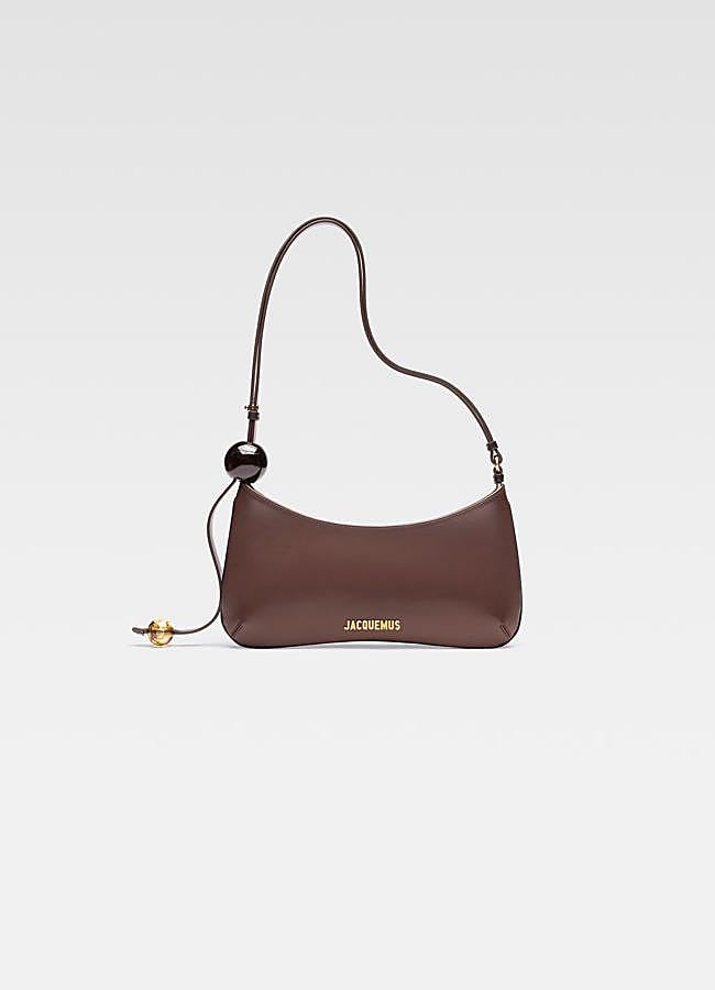 Imagen - Le Bisou Perle de Jacquemus, 530 euros.