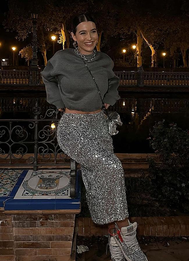 Imagen - Así combinó Alba Díaz la falda de lentejuelas. / INSTAGRAM