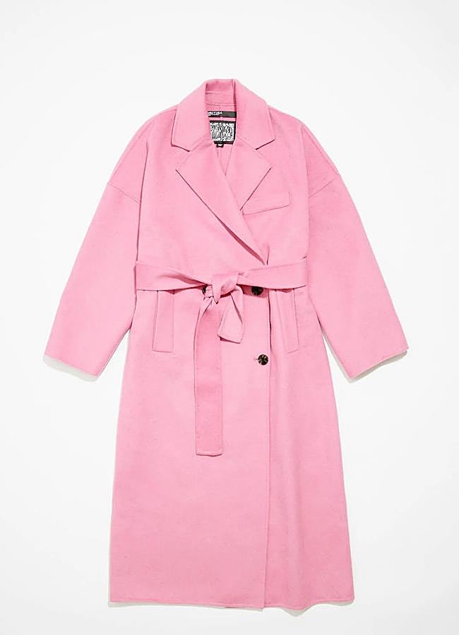 Imagen - abrigo rosa con lazada de Bimba y Lola. Foto: Bimba y Lola.