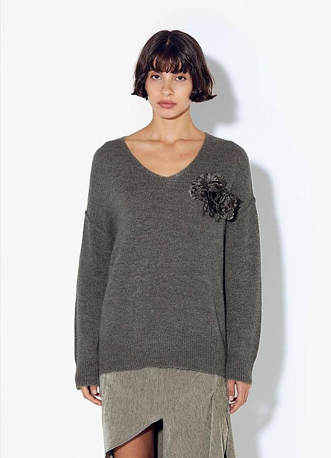 Imagen - Jersey con broche de flor 3D