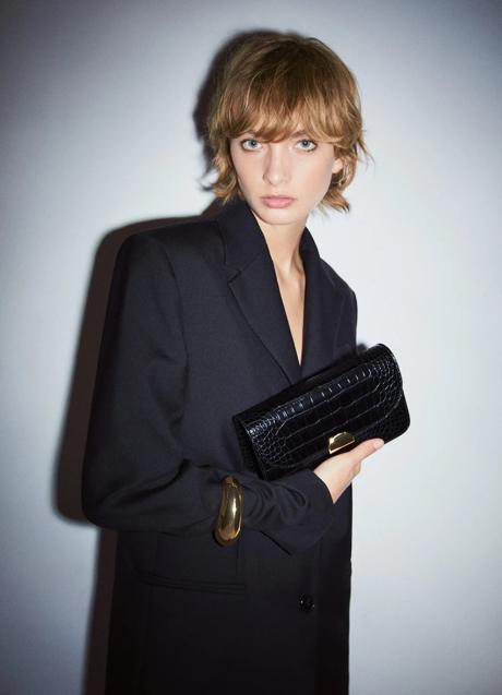 Imagen - Bolso negro de Mango (19,99 euros)