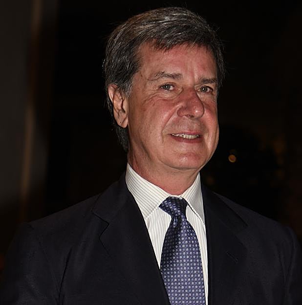 La curiosa amistad de Cayetano Martínez de Irujo y Alfonso Díez, el polémico viudo de la duquesa de Alba (y su único apoyo)