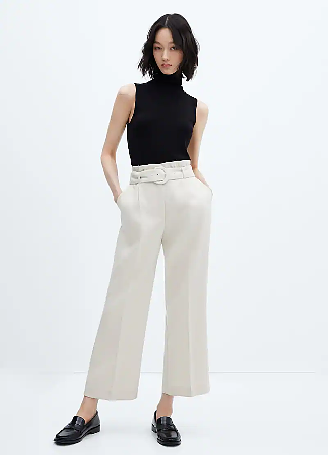 Imagen - Pantalón blanco ancho de Mango, 19,99 euros.