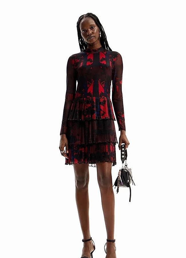 Imagen - Vestido corto plisado de Desigual, 69,96 euros.