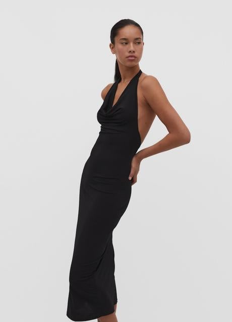 Imagen - Vestido negro de Stradivarius (25,99 euros)