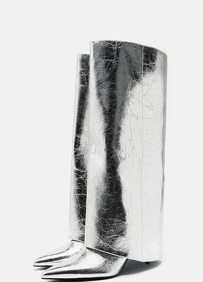 Imagen - Bota polaina metalizada de Zara. Foto: Zara.