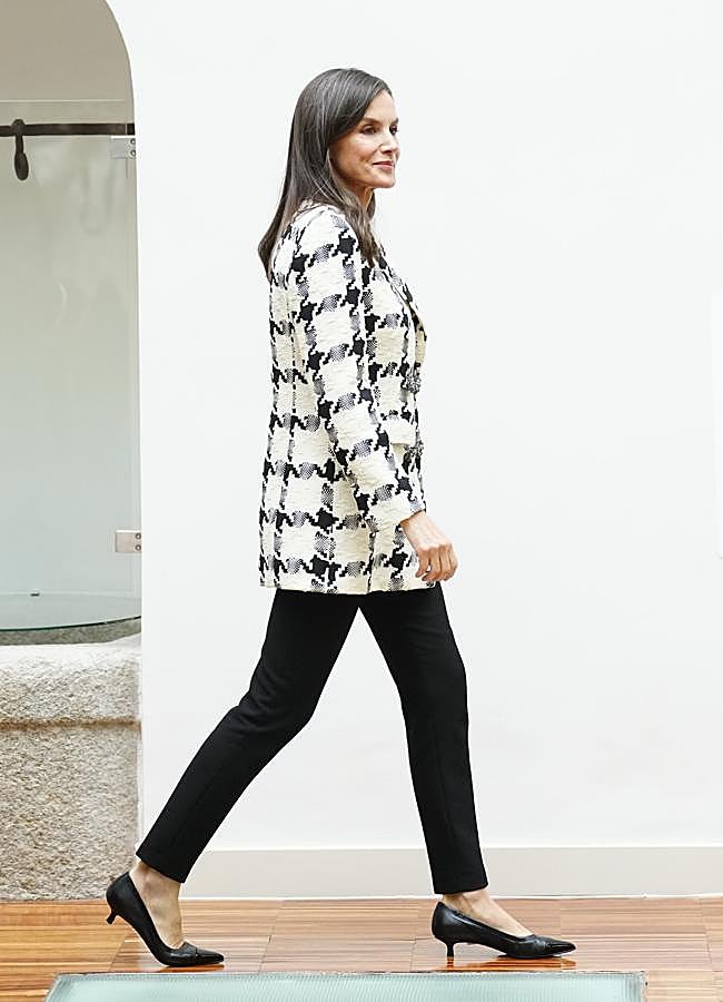 Imagen - El look con pitillos de la reina Letizia. / LIMITED PICTURES