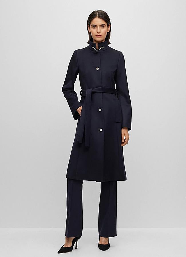 Imagen - Abrigo azul marino de cashmere, 599 euros.