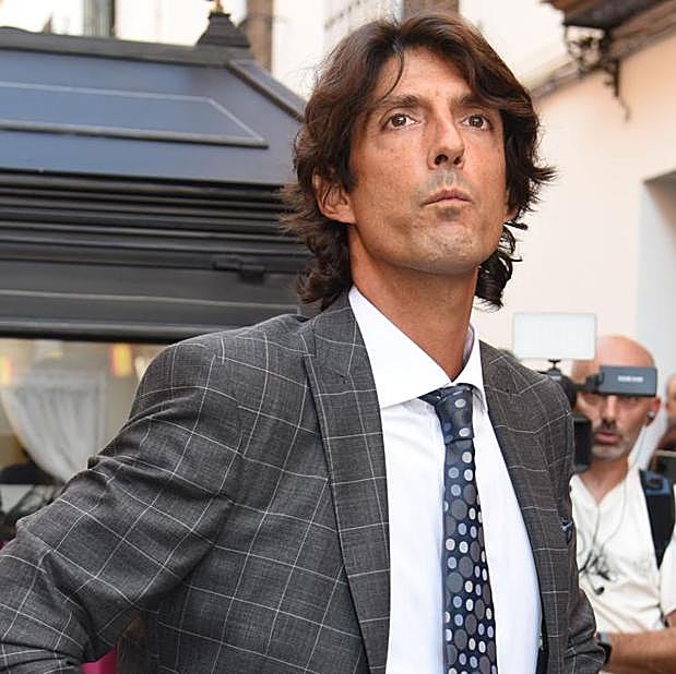 Alejandro Sancho, en el funeral de María Jiménez. 