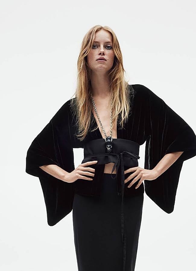 Imagen - Kimono de terciopelo con fajín