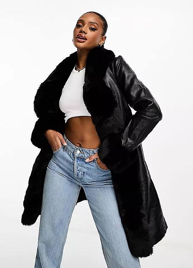 Imagen - Abrigo efecto piel con cuello de pelo