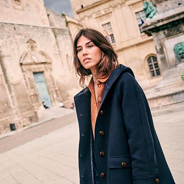 Las compras estrella de Pull & Bear: vestidos de punto, abrigos largos y muchos básicos que tienes que ver antes de que acabe la semana