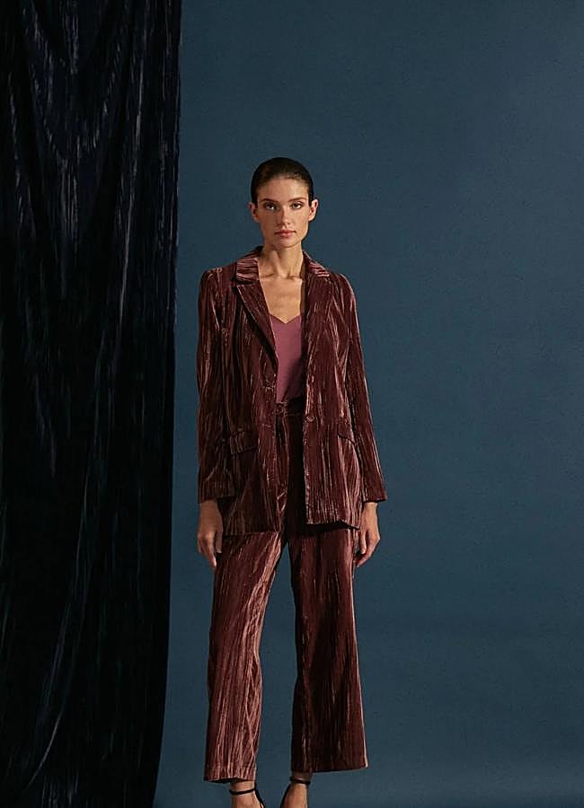 Imagen - Conjunto Kobe en terciopelo rosa de Bimani. Foto: Bimani.