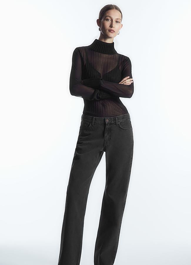 Imagen - Vaquero negro de tiro bajo de Cos. Foto: Cos.