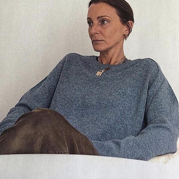 Phoebe Philo ha vendido prácticamente toda su primera colección online y con mujeres maduras como clientas destino. 