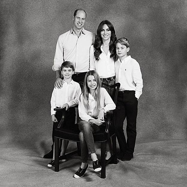 Kate Middleton y Guillemo comparten su postal navideña: los detalles ocultos de la felicitación de los príncipes de Gales