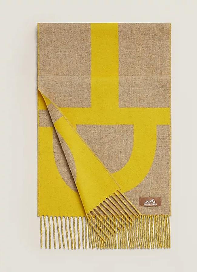 Imagen - Bufanda casaque grand mors de Hermès, 350 euros.