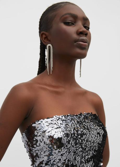 Imagen - Top de lentejuelas de Stradivarius (15,99 euros)