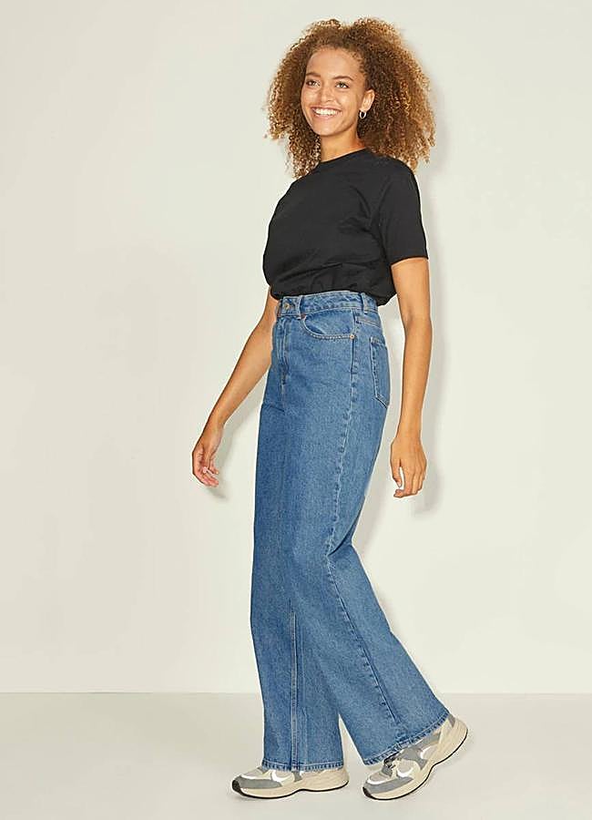 Imagen - Vaqueros anchos con tiro alto