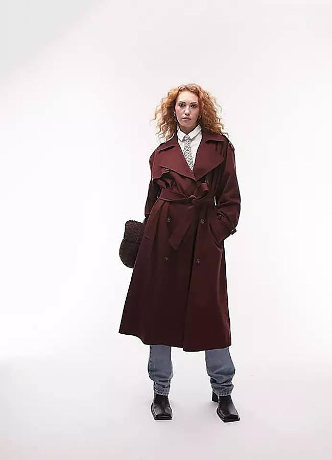 Imagen - Gabardina rojo oscuro larga