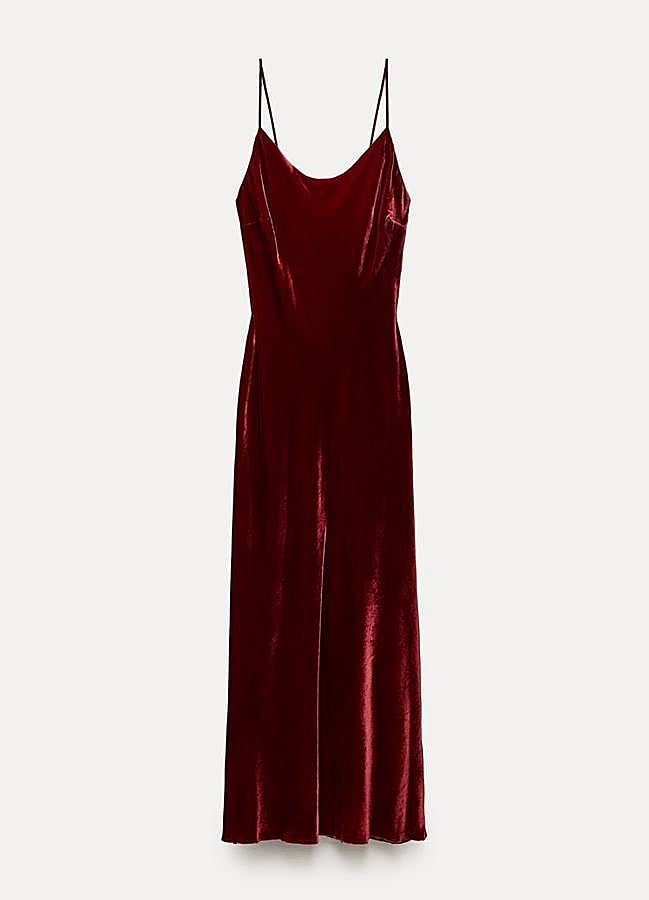 Imagen - Vestido de terciopelo rojo (79,95 euros) / ZARA