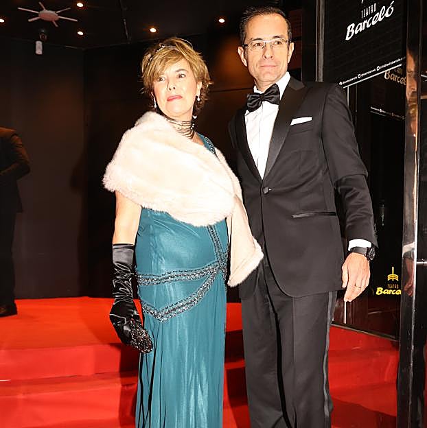 Soraya Sáenz de Santamaría con su marido en el cumpleaños de Alejandro Sanz.