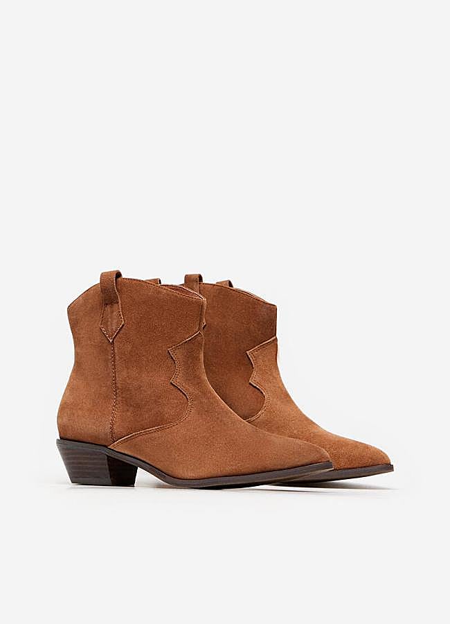 Imagen - Botines de serraje marrón estilo cowboy