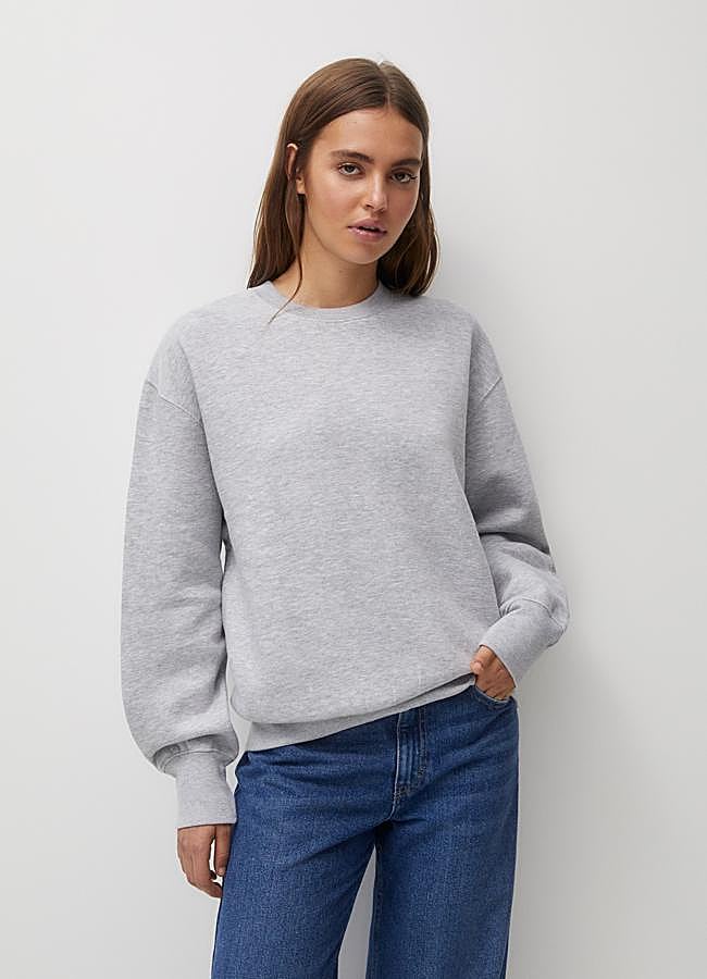 Imagen - Sudadera básica gris de Pull&Bear, 17,99 euros.
