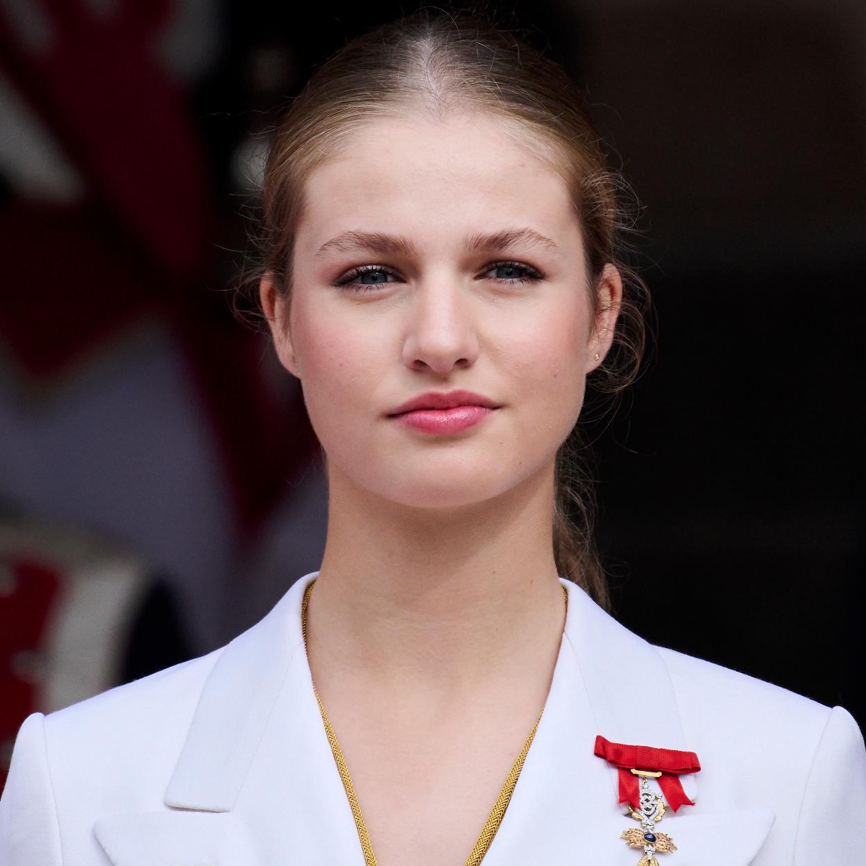 Leonor de Borbón, en el día de su Jura de la Constitución en las Cortes. 