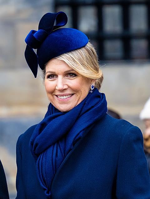 Imagen - Máxima de Holanda vestida en color azul.