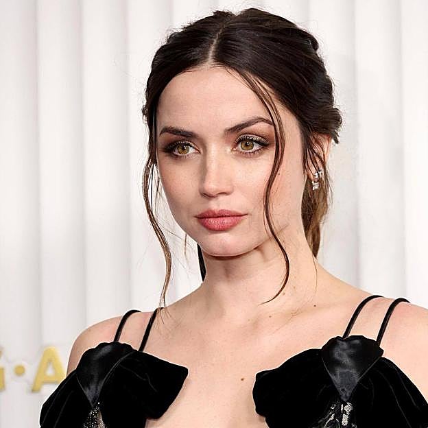 Ana de Armas con look hecho por la maquilladora Melanie Inglessis
