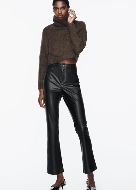 Imagen - Pantalón efecto cuero de Zara (25,99 euros)