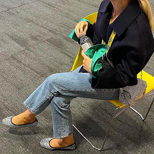 Los accesorios también se llevan con brillo