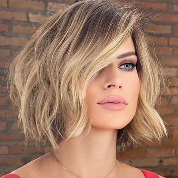 Imagen principal - Cortes de pelo bob a capas.