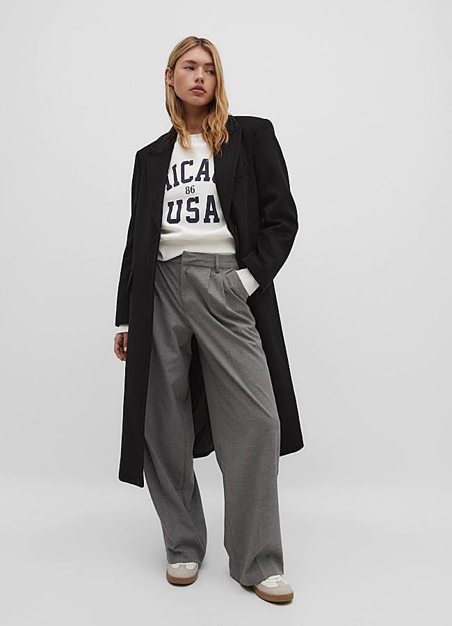 Imagen - Abrigo negro larga con hombreras