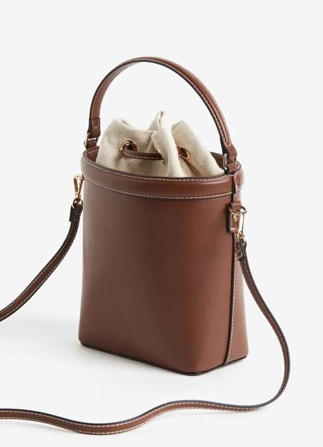 Imagen - Bolso marrón de H&M (29,99 euros)