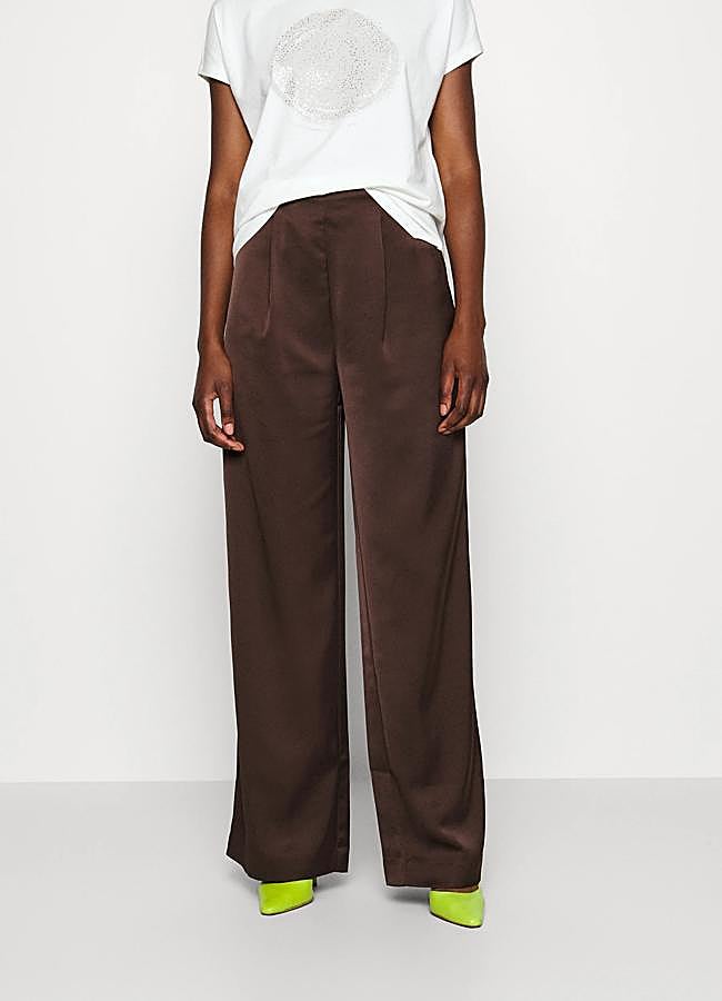 Imagen - Pantalones con efecto satinado de Anna Field, 19,99 euros.