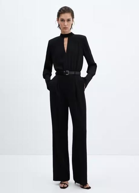 Imagen - Mono negro de Mango (69,99 euros)