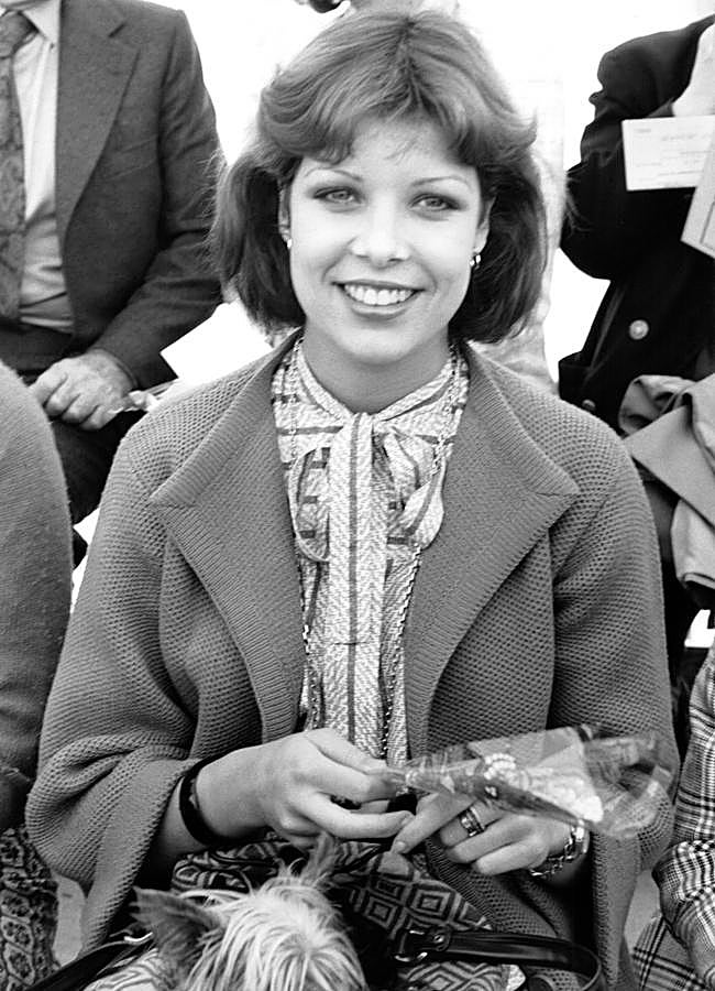 Imagen - Carolina de Mónaco con una blusa con maxilazada. / GETTY 