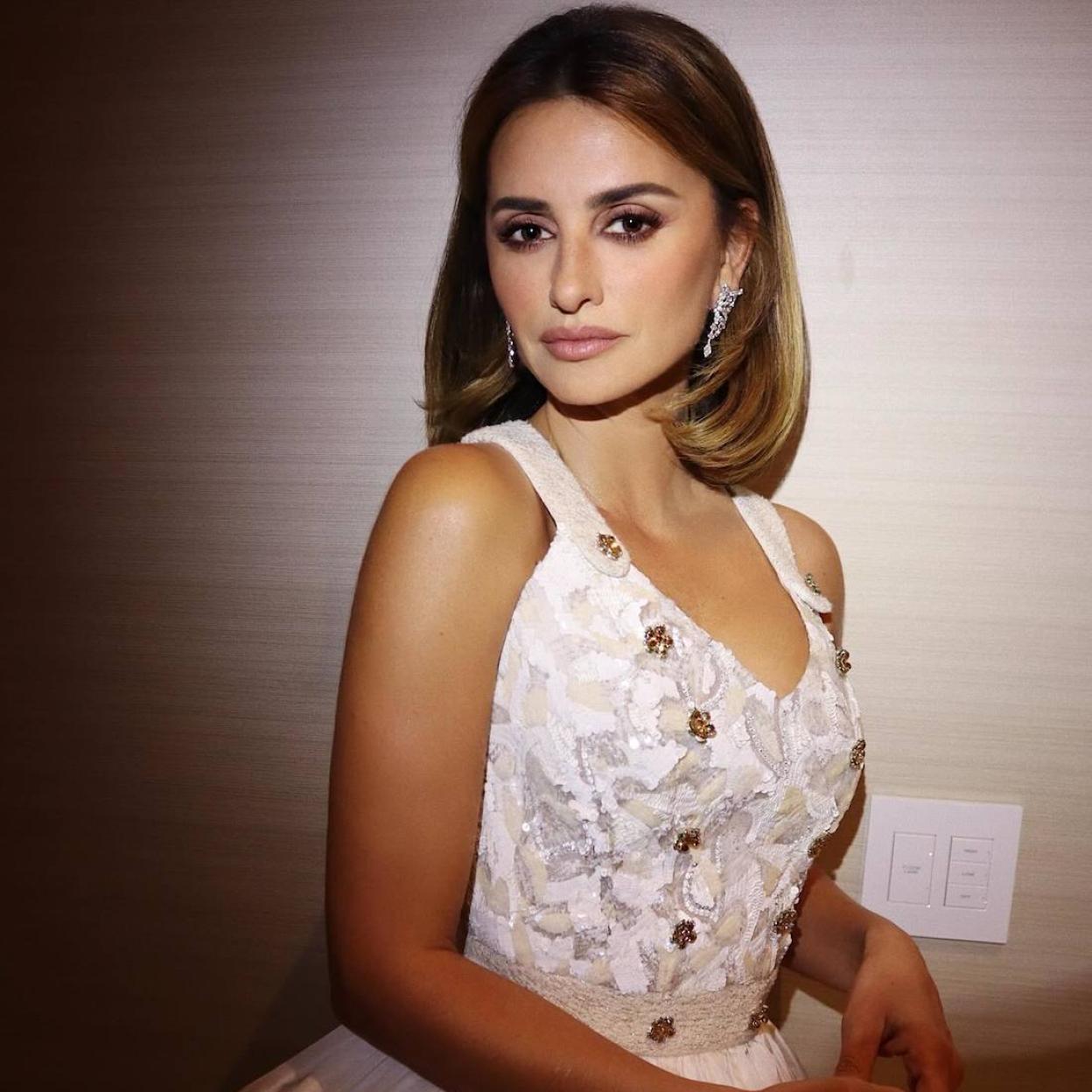 Penélope Cruz con peinado favorecedor