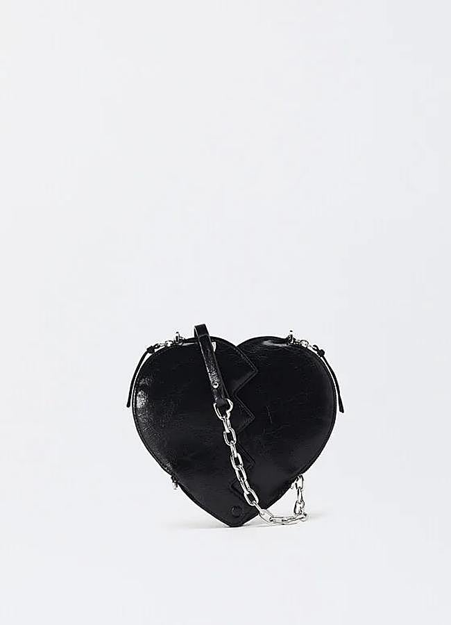 Imagen - Bolso negro con forma de corazón de Parfois.